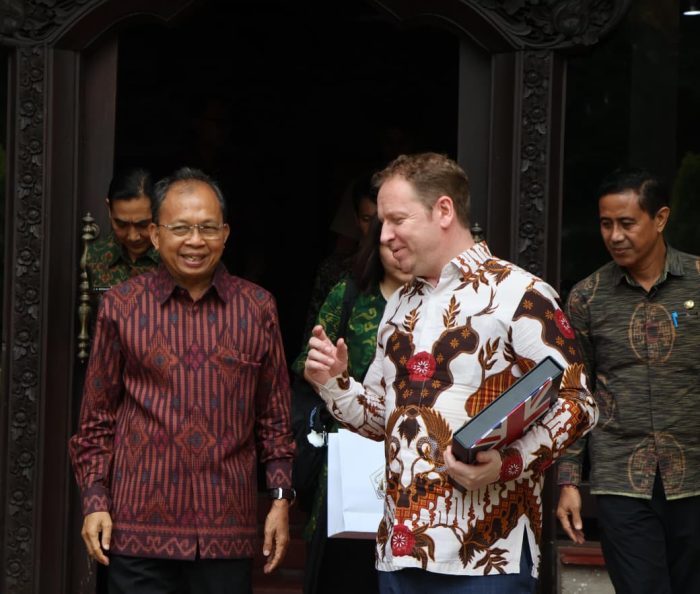 Gubernur Koster Terima Audiensi Wakil Dubes Inggris, Sepakat Perkuat Kerjasama Infrastruktur, Transportasi, Sampah, hingga Pendidikan