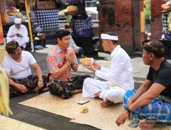 Sesuhunan Pura Dalem Pemuteran Napak Pertiwi Perdana. Aneh Hujan Langsung Berhenti