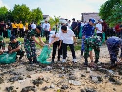 Bupati Adi Arnawa Tegaskan, Pemkab Badung Komitmen Jaga Kebersihan Pesisir Secara Berkelanjutan