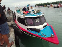 Fast Boat Putri Island 02 Bocor di Perairan Amed, Ratusan Penumpang Dievakuasi Selamat