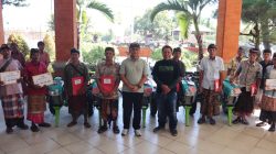genjot-kemandirian-pangan-bupati-sutjidra-serahkan-bantuan-5-traktor-dan-1-miliar-rehabilitasi-irigasi-tersier