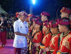 Lestarikan Seni Budaya Bali, Gubernur Koster Hadiah Rp 50 Juta untuk Dua Sanggar Seni Tari dan Tabuh di Buleleng