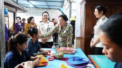 peringatan-hari-kartini-2026-ny-seniasih-giri-prasta-dorong-partisipasi-perempuan-di-berbagai-bidang