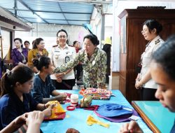 Peringatan Hari Kartini 2026, Ny. Seniasih Giri Prasta Dorong Partisipasi Perempuan di Berbagai Bidang