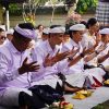 Peringati Hari Puputan Ke-118 dan HUT Kota Semarapura Ke-34, Pemkab Klungkung Sembahyang Bersama di Pura Jagatnatha