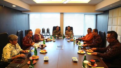 perkuat-sinergi-pengelolaan-sampah-bupati-satria-sambagi-kementrian-lingkungan-hidup