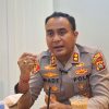 ABG di Manggis Iseng Telepon 110, Polisi Dimaki saat Angkat Panggilan