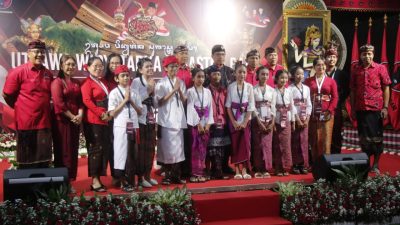 bulan-bung-karno-dpd-pdi-p-bali-gelar-utsawa-widyaswara-susastra-bali-diikuti-sekolah-dan-pt-se-bali