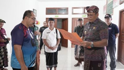 bupati-gus-par-ingatkan-tenaga-kesehatan-keramahan-adalah-obat-pertama-pasien