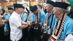 bupati-satria-lepas-keberangkatan-jemaah-haji-klungkung-2026