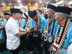Bupati Satria Lepas Keberangkatan Jemaah Haji Klungkung 2026