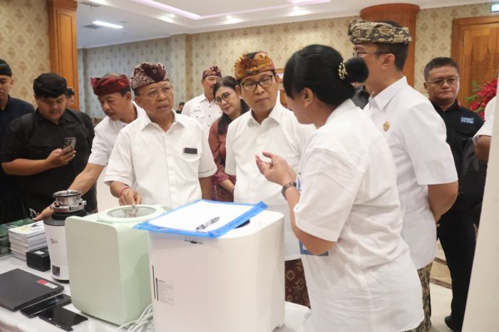 Gubernur Koster: Pelaku Usaha Pariwisata Wajib Kelola Sampah Mandiri demi Jaga Masa Depan Wisata Bali