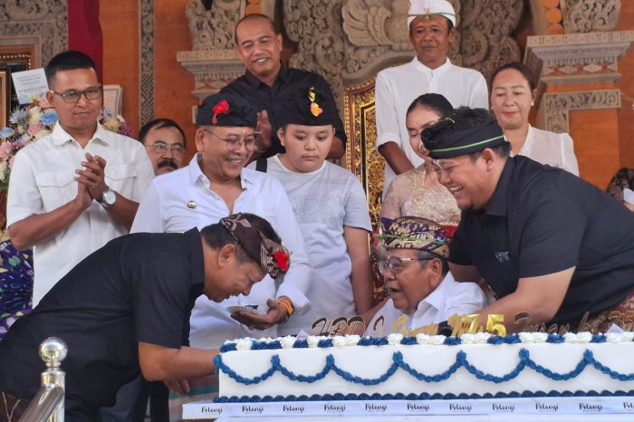 restu-di-hari-ulang-tahun-gusti-made-tusan-gaungkan-gus-par-guru-pandu-dua-periode