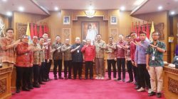 sambut-satu-abad-pariwisata-bali-gubernur-koster-pimpin-persiapan-jatiluwih-fun-run-2026-targetkan-10-ribu-peserta