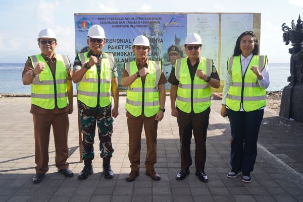 Tuntaskan Infrastruktur Nusa Penida, Bupati Satria Luncurkan Proyek Jalan Sampalan-Toyapakeh Senilai Rp 50,6 Miliar