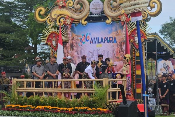 386-tahun-kota-amlapura-ribuan-hati-bersatu-di-tanah-aron