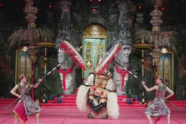 bapang-barong-badung-tampil-berwibawa-panggung-pkb-bergelora