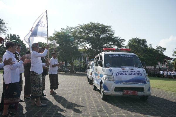 bupati-gus-par-pimpin-upacara-hut-kota-amlapura-ke-386-luncurkan-layanan-mobil-jenazah-loka-agung-dan-desa-siaga-tbc