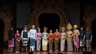 duta-badung-tampilkan-empat-busana-adat-penuh-filosofi-tegaskan-kekayaan-warisan-budaya-di-pkb-xlviii-2026