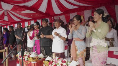 gubernur-koster-lepas-peed-aya-tandai-pembukaan-pesta-kesenian-bali-pkb-xlviii