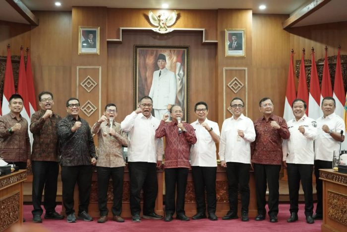 Karangasem Dukung Gerakan Bali 100 Persen Pilah Sampah
