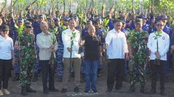 Menteri LH dan Gubernur Koster Tanam Mangrove, Perkuat Komitmen Bali Hadapi Perubahan Iklim