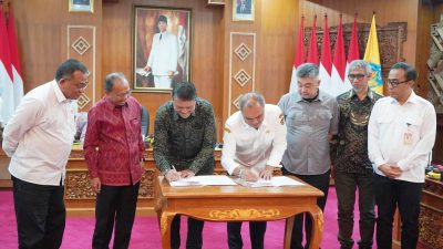 Menteri LH, Gubernur Koster dan Walikota/Bupati se-Bali Deklarasikan Bali 100 Persen Memilah Sampah