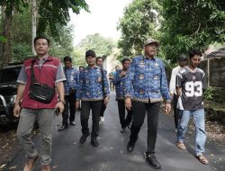 Pastikan Nyaman untuk Warga, Bupati Karangasem Cek Langsung Ruas Jalan Penginyahan–Munti Desa dan Bantas–Br. Dukuh