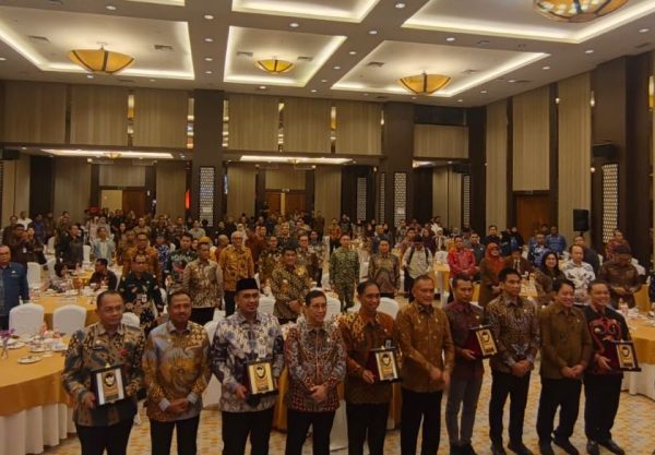 pemerintah-provinsi-bali-raih-peringkat-kedua-indeks-demokrasi-indonesia-2025-tingkat-nasional