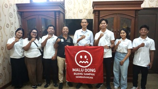 perkuat-penanganan-sampah-wabup-tjok-surya-sambut-baik-audiensi-komunitas-malu-dong