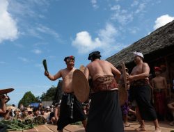 Menyatu di Arena Pandan, Guru Pandu Hormati Warisan Tenganan
