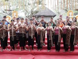 Wabup Pandu Buka Tenganan Pegringsingan Festival, Dorong Pelestarian Budaya dan Pariwisata