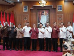 Wujudkan Bali Bersih, Bupati Satria Hadiri Rakor Gerakan Bali 100% Memilah Sampah Bersama Menteri LH