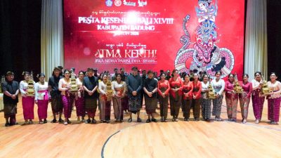 ⁠tutup-pkb-badung-bupati-adi-arnawa-lepas-26-duta-seni-ke-provinsi