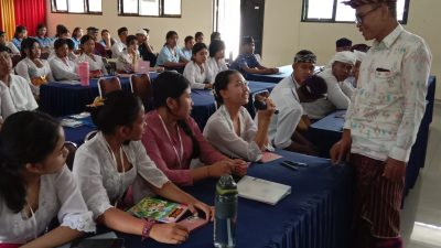 27-sma-smk-di-karangasem-jadi-sasaran-pendidikan-pemilih-pemula-kpu