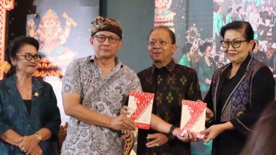 bedah-buku-rocky-gerung-gubernur-koster-dorong-generasi-muda-rawat-semangat-marhaenisme-di-era-digital