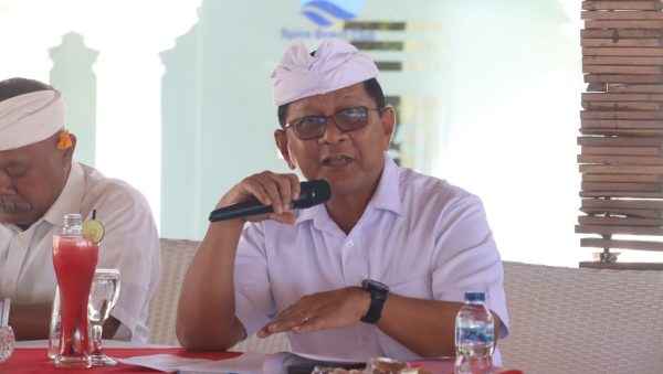 Bupati Buleleng I Nyoman Sutjidra
