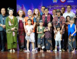 Di Antara Prasasti dan Kegelisahan Zaman: Teater Agustus Membaca Bali melalui Pentas “Prasasti” di FSBJ VIII 2026
