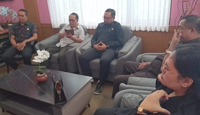 dprd-karangasem-minta-disdik-pastikan-tak-ada-siswa-gagal-sekolah-spmb-online-jadi-bahan-evaluasi