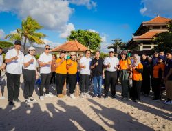 Hari Lingkungan Hidup Sedunia 2026, Badung Gelar Aksi Kurve Serentak di Pantai Samuh Benoa
