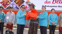 Ibu Putri Koster Jadikan Pasar Rakyat sebagai Gerakan Ekonomi dan Perubahan Perilaku
