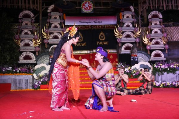 lestarikan-seni-tradisional-duta-drama-gong-klungkung-pukau-panggung-pesta-kesenian-bali-pkb-2026