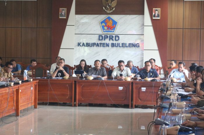 lima-fraksi-dprd-buleleng-sepakati-tiga-ranperda-strategis-masuk-ketahapan-penetapan