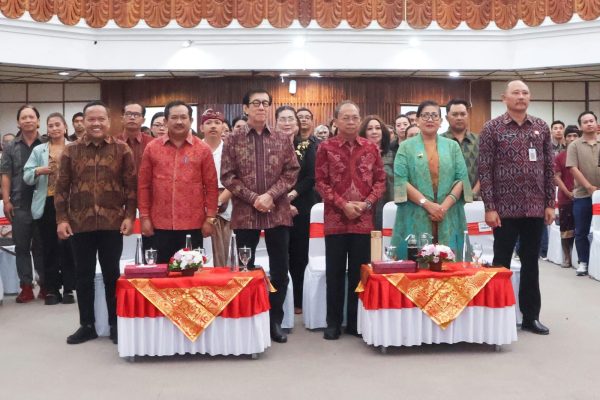 Lindungi IKM dan UMKM Bali, Gubernur Koster Fasilitasi Kemudahan Akses Perlindungan Hak Kekayaan Intelektual
