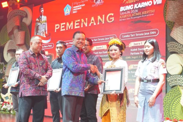 mewakili-gubernur-koster-sekda-bali-tutup-bulan-bung-karno-viii-tahun-2026-luncurkan-tema-2027-kirtya-wana-kerthi