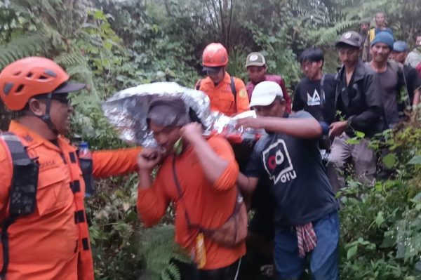 Pendaki Gunung Agung Asal Tabanan Meninggal Dunia Usai Dievakuasi
