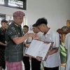 Peringati Hari Anak Nasional 2026, Bupati Gus Par Serahkan Pengurangan Masa Pidana kepada 5 Anak Binaan LPKA Karangasem