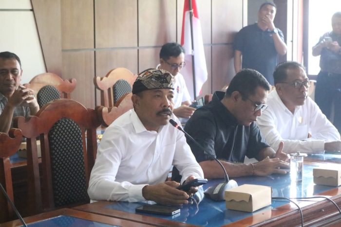 terima-audiensi-mahasiswa-cipayung-plus-dprd-buleleng-tekankan-solusi-bersama-untuk-daerah