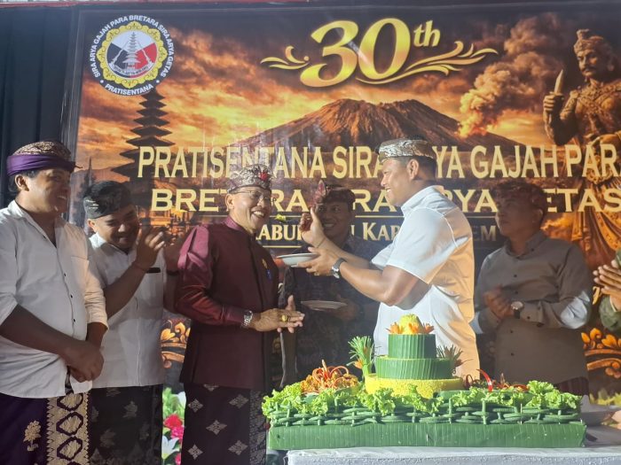 tiga-dekade-pratisentana-sira-arya-gajah-para-bretara-sira-arya-getas-kukuhkan-bhakti-untuk-karangasem
