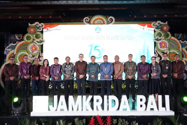 15-tahun-jamkrida-bali-mandara-gubernur-koster-tegaskan-umkm-harus-tetap-jadi-prioritas